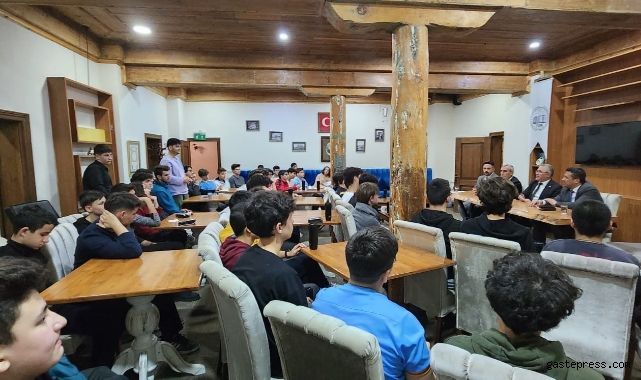 'Kariyer Günleri'ne Milli eğitim Müdürü Konuk Oldu!