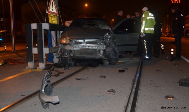 Kayseri'de motosiklet otomobile çarptı: Ağabey öldü, kardeşi ağır yaralandı!