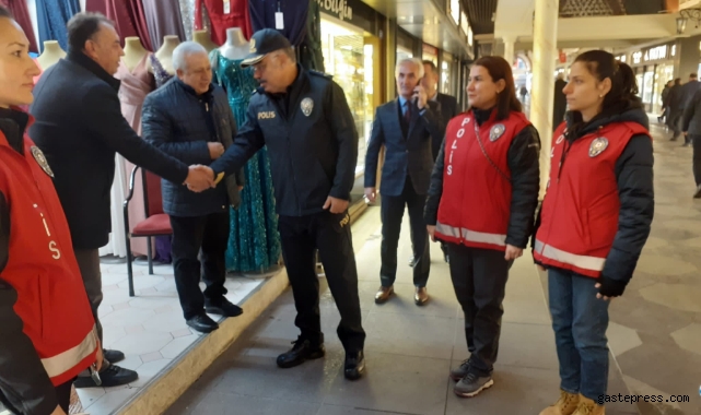 Kayseri İl Emniyet Müdürü Karabörk, güven timlerini denetledi, esnaf ziyaret etti!