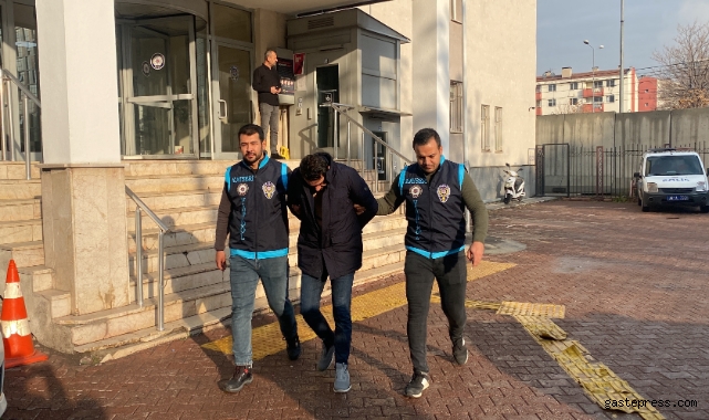 Kendisine ait olmayan evleri sattı, 900 bin TL dolandırdı!