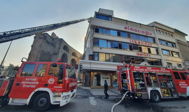 Lokantada yangın çıktı, ekipler seferber oldu!