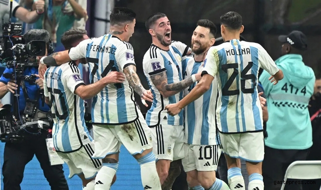 Messi rekor kırdı, Arjantin Dünya Kupası'nda finale yükseldi!