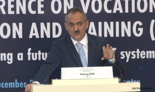 Milli Eğitim Bakanı Özer: '2000'li yıllarda kız çocuklarının okullaşma oranları yüzde 39.2 iken bugün yüzde 95'e ulaştı'