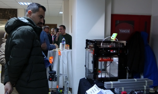 Öğretmenlerin büyük başarısı: 20 bin TL’lik 3 boyutlu yazıcıyı çok daha ucuza ürettiler!