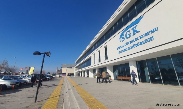 SGK’da hafta sonu "EYT" mesaisi!