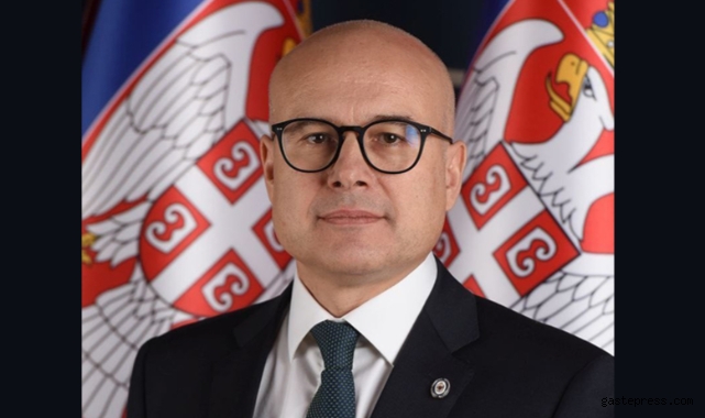 Sırbistan'da ordu ve polise 'savaşa hazır ol' emri!