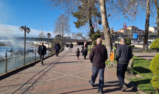 Alaplı 25.1 derecelik sıcaklıkla Türkiye rekoru kırdı!