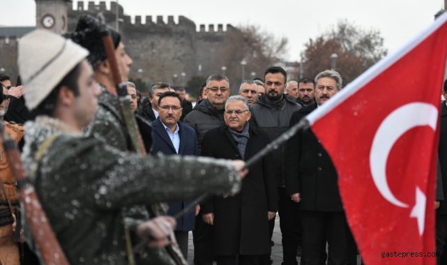 Başkan Büyükkılıç, Vali Çiçek ile birlikte Sarıkamış Şehitlerini Anma Programı’na katıldı!