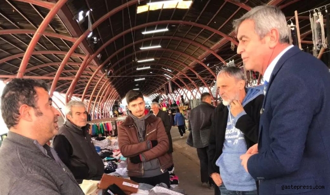 İYİ Parti’li Yücel, “Belediye, pazar esnafını cezalandırıyor”