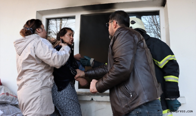 Karısıyla tartıştı, evini ateşe verdi!