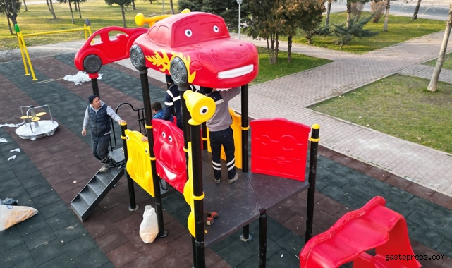 Melikgazi'de Yeni Parklara Yeni Nesil Oyun Grupları Kurulmaya Devam Ediyor!