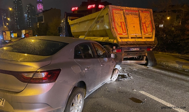 Önce otomobile ardından hafriyat kamyonuna çarpıp kaçtılar!