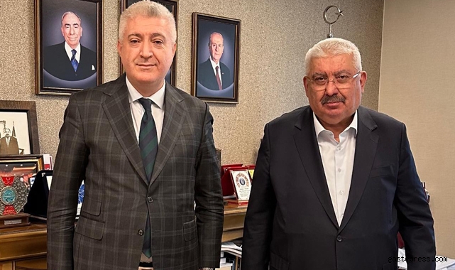 Serkan Tok MHP Genel Başkan Yardımcısı Prof.Dr. Semih Yalçın'ı ziyaret etti. 