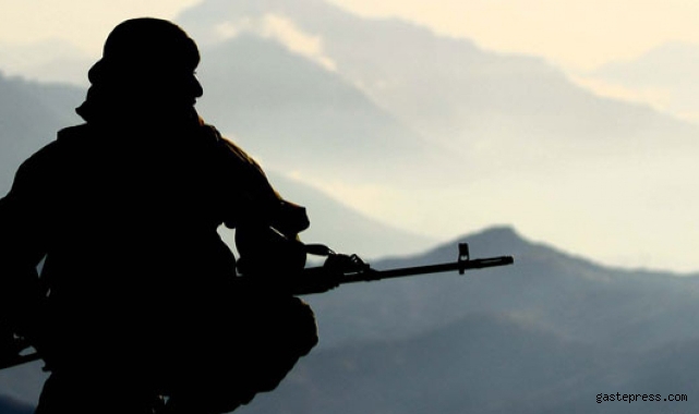 Taciz ateşi açan 10 PKK /YPG'li terörist etkisiz hale getirildi!