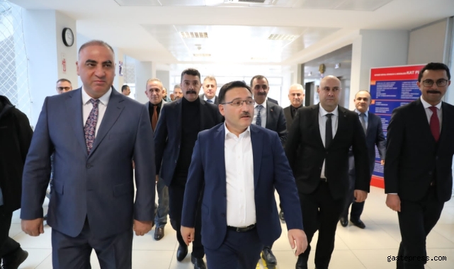 Vali Çiçek’ten SGK’ya ziyaret!