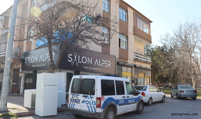 Yataktan düşen yaşlı kadın hayatını kaybetti!