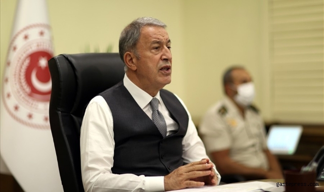 Bakan Akar'dan 'asker kışladan geç çıkarıldı' iddialarına sert tepki!