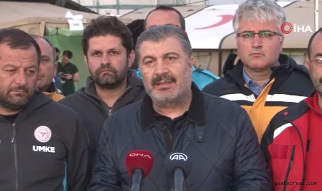 Bakan Koca: "Deprem bölgesinde şu ana kadar herhangi bir bulaşıcı hastalık salgını saptanmadı"