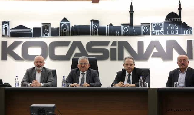 Başkan Çolakbayrakdar; “Çözüm merkezi, 7/24 saat çalışarak, yaraları sarıyor”