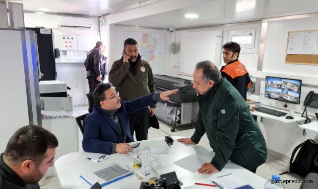 Başkan Yalçın deprem bölgesinde!