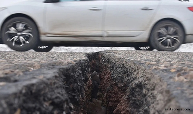 Deprem sonrası Adıyaman'ın yollarına bakın!