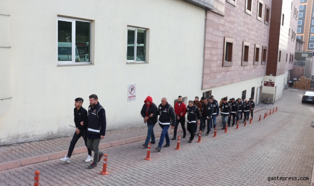 Eş zamanlı 15 adrese ‘kaçakçılık’ operasyonu: 10 gözaltı!