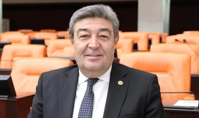 İYİ Parti Milletvekili Dursun Ataş, "Kayserispor'un adını CUMHUR İTTİFAKI SPOR yapın"