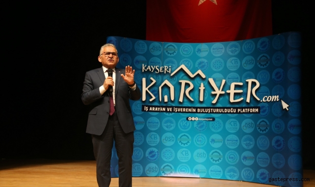 Kariyer Merkezi İş Arayan Depremzedelere Kucak Açtı!