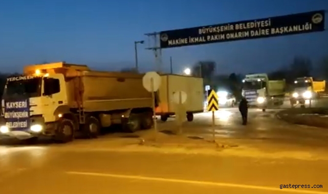 Kayseri Büyükşehir’den deprem bölgesine 5 kamyon, 1 pikap ve 1 karavan daha sevk edildi!