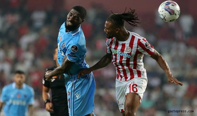 Trabzonspor, sahasında Fraport TAV Antalyaspor'u 2-0 mağlup etti!