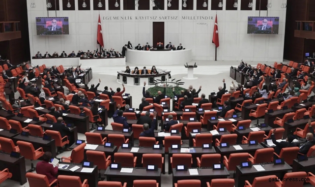 YÖK kanun teklifi TBMM'de kabul edildi!