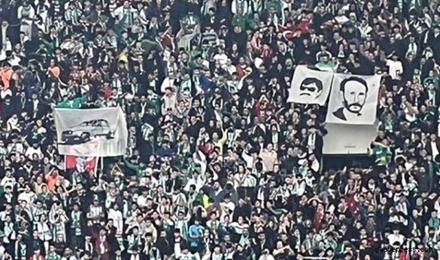 Bursaspor-Amedspor maçında 'Beyaz Toros' ve Yeşil' pankartları açıldı! Saha savaş yeri gibi!