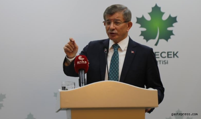 Davutoğlu’ndan Beştepe’ye sert mesajlar: “Türk siyasetinde denklemleri değiştiren partiyiz, sindi zannedilen bir milletin ayağa kalkışıdır Gelecek Partisi”