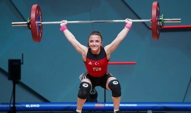 Avrupa Halter Şampiyonası'nda Cansu Bektaş'tan 3 altın birden!