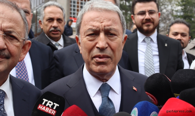 Bakan Akar seçim çalışmasına türbe ziyareti ile başladı!