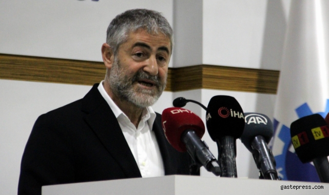 Bakan Nebati: "7 bin 500 liranın üzerinde maaş alan emeklilere refah payı verecek bir düzenleme üzerinde çalışıyoruz"