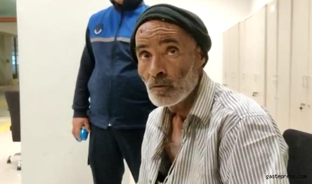 Dilencinin yarım günlük mesaisi: Üzerinden 2 bin 110 lira çıktı!