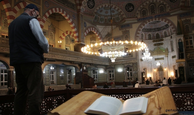 Kadir Gecesi ne zaman 2023 Diyanet 27. gece hangi gün?