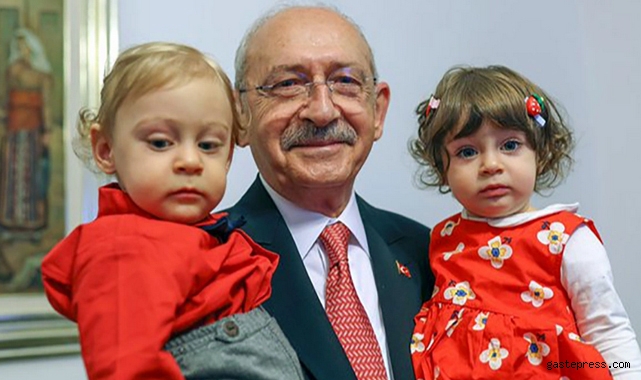 Kemal Kılıçdaroğlu 23 Nisan'ı torunları İpek ve Barış ile kutladı!