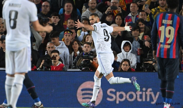 Real Madrid kupada Barcelona'yı dağıttı! Benzema hat-trick yaptı!