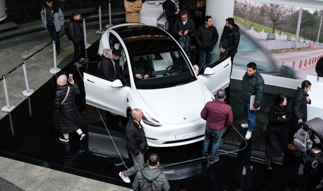 Tesla araçlara yoğun ilgi!