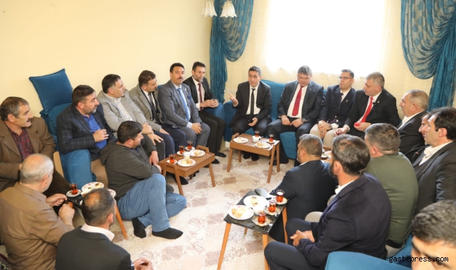 Yeniden Refah Partisi Kayseri Milletvekili Adayı Önder Narin ve Ercan Aras Bayramda Çalmadık Kapı Bırakmadı!