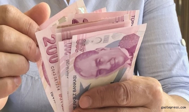 4 ayda memurun maaşı 2 bin 800, asgari ücret bin 700 lira eridi! Emekli üç ayda bin 700 TL kaybetti!