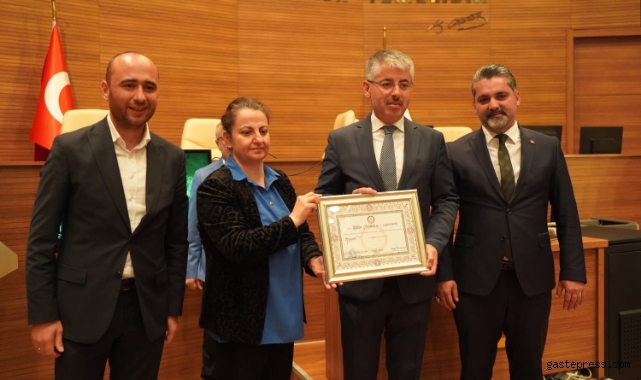 AK Parti Kayseri milletvekilleri mazbatalarını aldı!