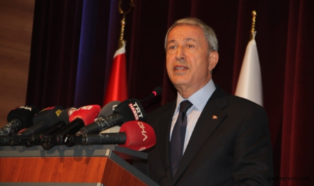 Bakan Akar: “Dün gece Suriye’nin kuzeyinde 19 terörist etkisiz hale getirildi"