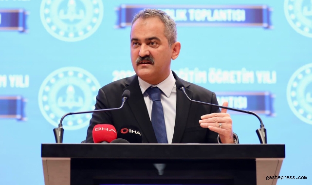 Bakan Özer açıkladı: '15 Mayıs'ta okullar tatil'
