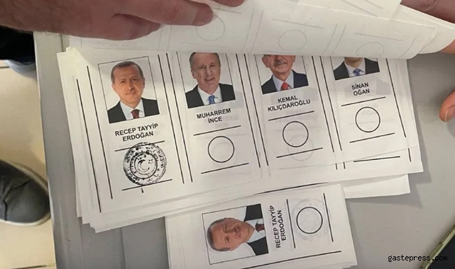 Bazı oy pusulalarında YSK mührü, adayların isminin üstüne geldi!