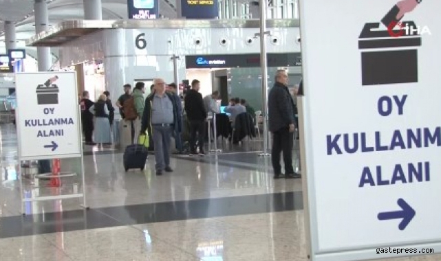 Cumhurbaşkanlığı seçiminin ikinci turunda İstanbul Havalimanı'nda oy verme işlemi başladı!