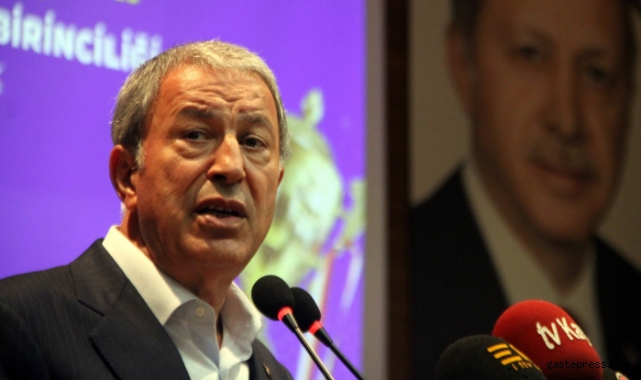 Depremzedelerin 'Tekirdağ' korkusuna Bakan Akar'dan "Başımızın tacısınız" cevabı