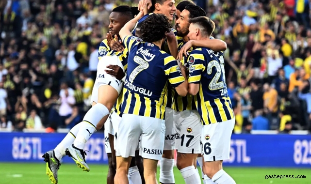 Fenerbahçe, Antalyaspor'u 2-0 mağlup etmesine rağmen şampiyonluk ihtimali kalmadı!